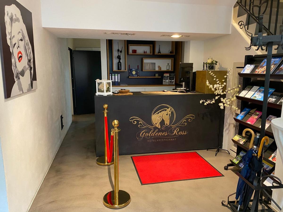 Hotel Restaurant Goldenes Ross Gollheim Eksteriør billede