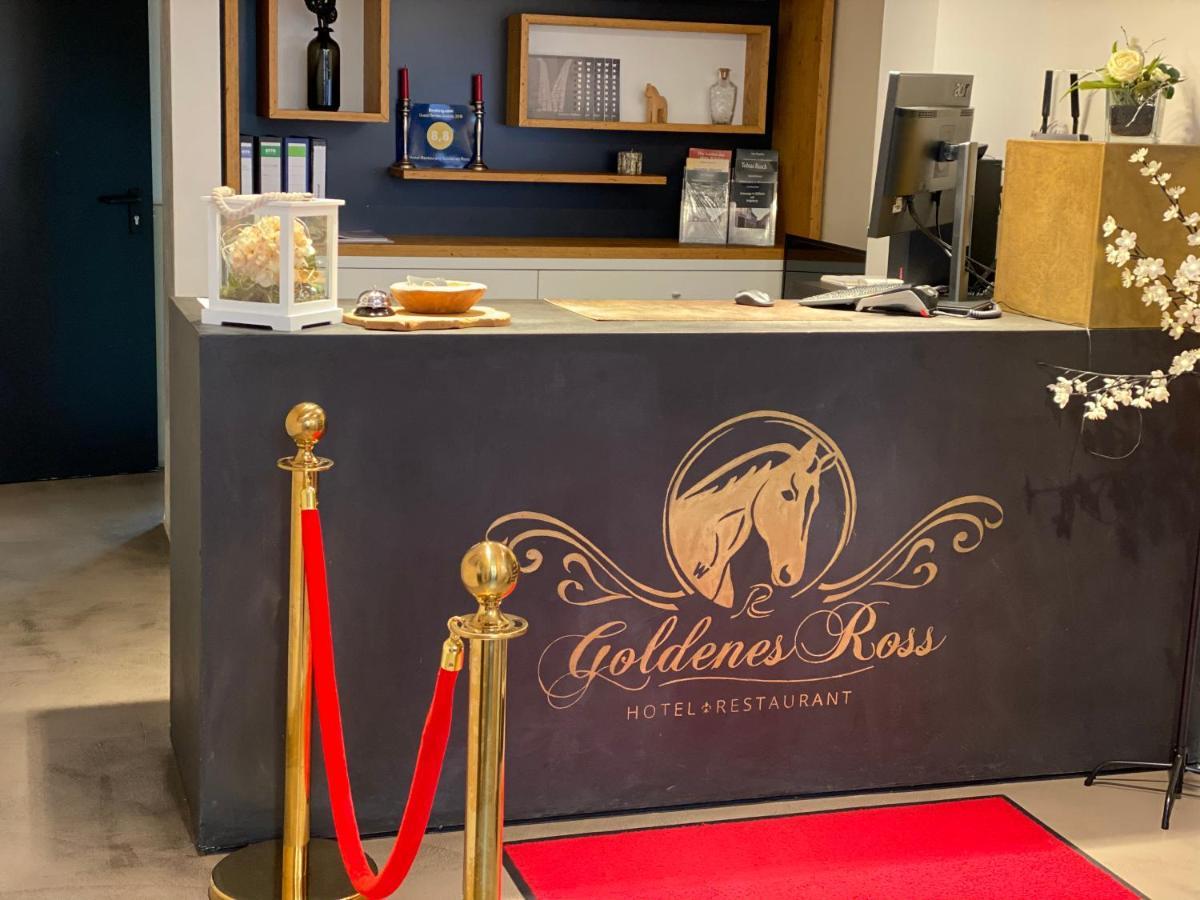 Hotel Restaurant Goldenes Ross Gollheim Eksteriør billede