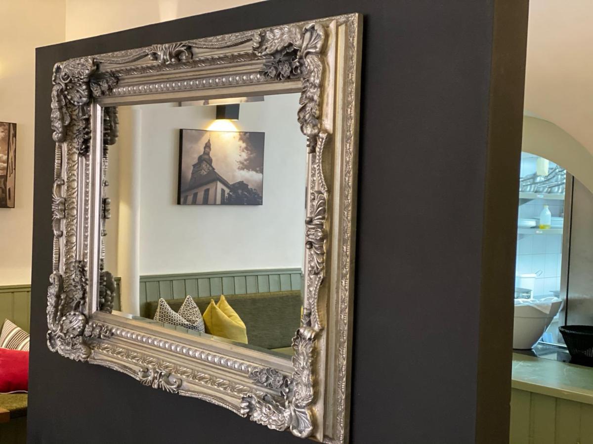 Hotel Restaurant Goldenes Ross Gollheim Eksteriør billede