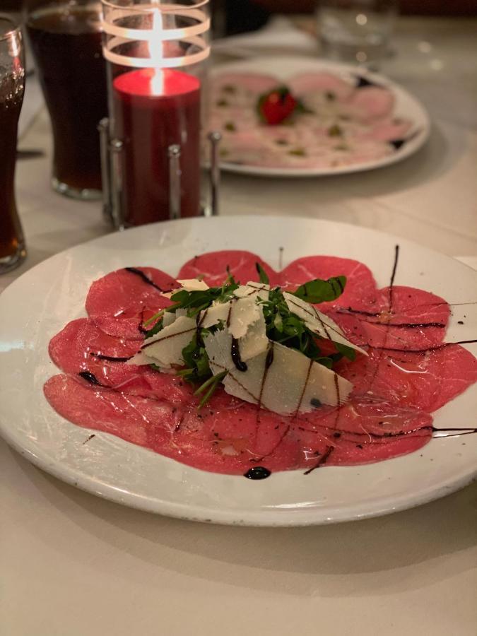 Hotel Restaurant Goldenes Ross Gollheim Eksteriør billede